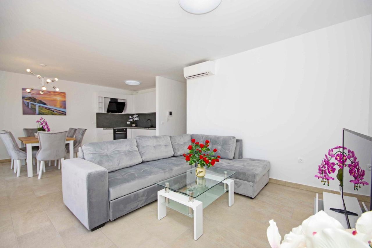 Sunset Apartment