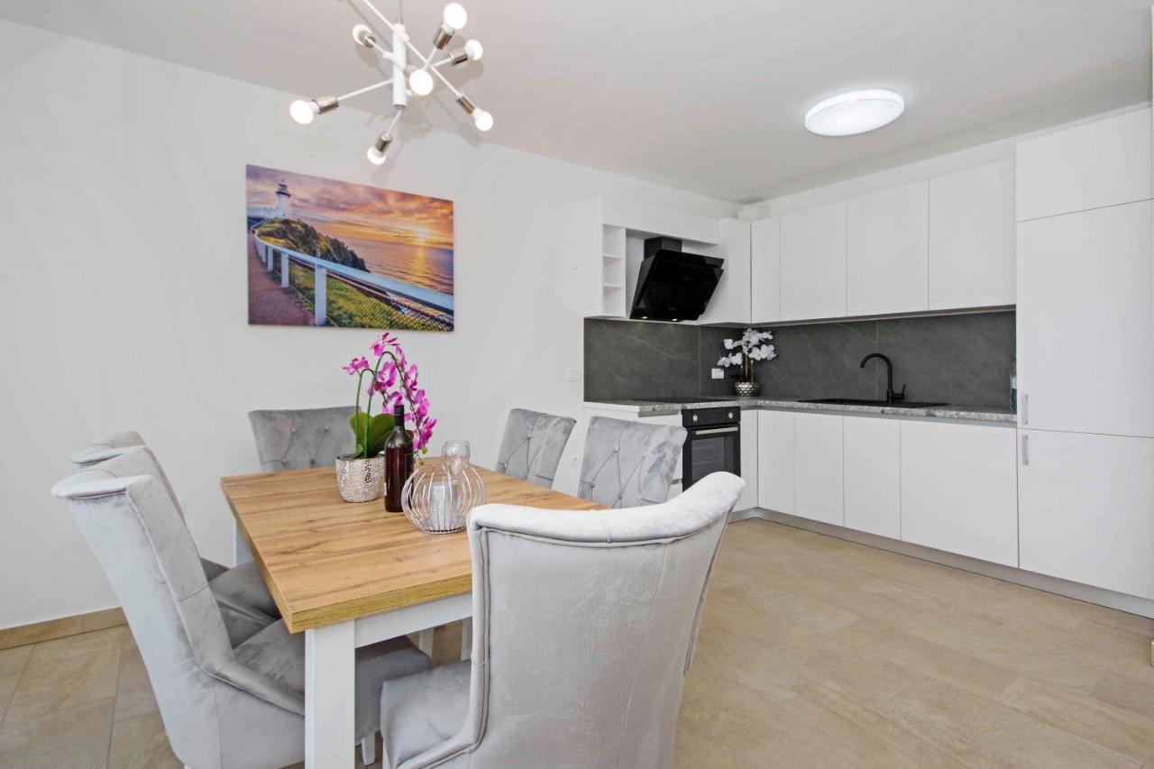 Sunset Apartment Makarska